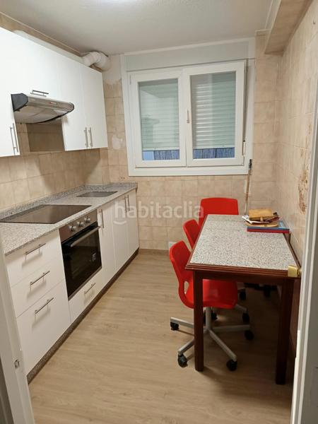 Foto bbb55dc0-9c8b-46bc-bfdb-8143874ea6df. Affitto appartamento con riscaldamento in Ensanche - Sar Santiago de Compostela