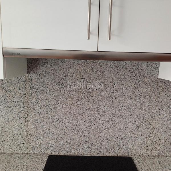 Foto f84f28ac-55a6-499e-a172-f91b68dde45c. Location appartement avec parking dans Parroquias de Santiago Santiago de Compostela