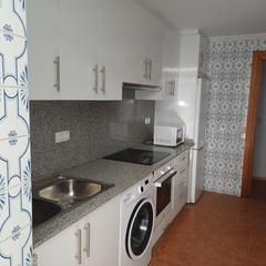 Miete Appartement in Parroquias de Santiago. Apartamento sin amueblar en son de abaixo, con garaje