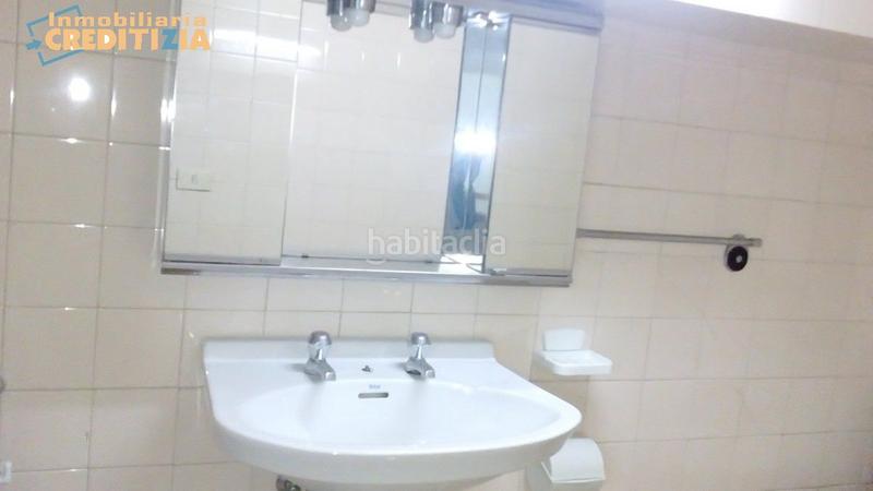 Foto 87e48572-ea18-4df3-a7a1-54ae08d97d22. Local commercial dans travesía de Vigo - san xoán Vigo