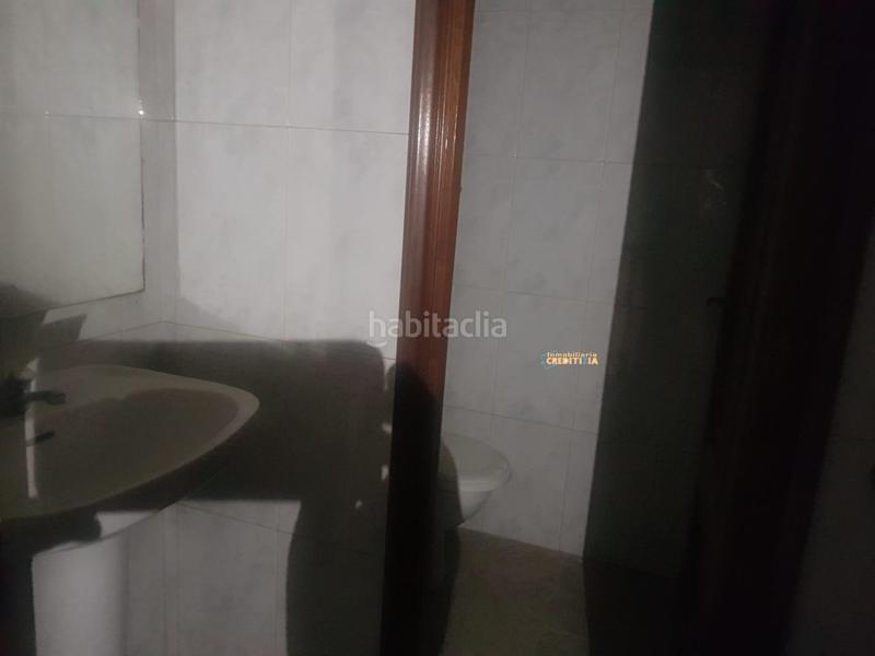 Foto 740628aa-a0bd-4dfb-9abe-031bbf2ab389. Lloguer local comercial a Camelias - Pi y Margall Vigo