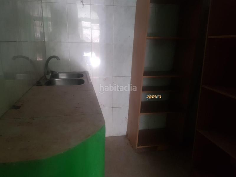 Foto 458633a8-d9e9-46d5-b87d-bf2e6fe1a5e0. Location local commercial dans Camelias - Pi y Margall Vigo