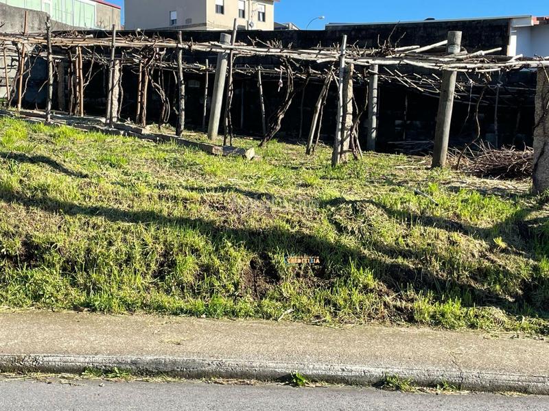 Foto 1d885f3a-8516-43d3-93f1-2aaaf259c348. Terreno residenziale in Cabral - Candeán Vigo