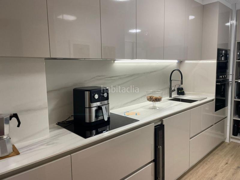 Foto d6033ccd-1e0a-4751-b063-2f5d39f77eb2. Piso  de dos dormitorios con garaje en travesía de Vigo - san xoán Vigo