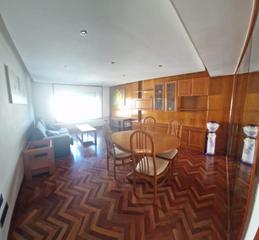 Miete Etagenwohnung in As Travesas - Balaidos. Alquiler de piso con garaje