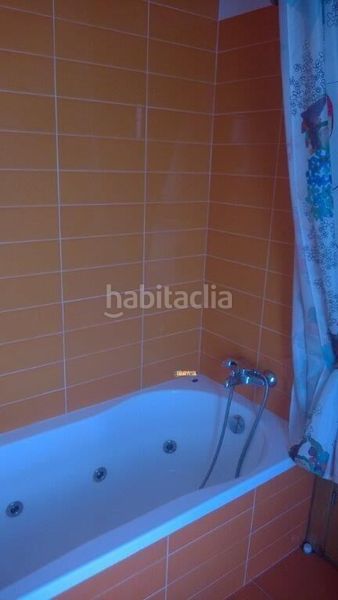 Foto c38ea446-44eb-4317-ab03-dddee3785e72. Pis amb calefacció aparcament a Baiona