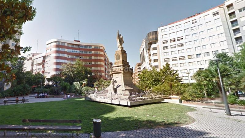 Foto ba025f5a-6485-4764-a398-818d963bec22. Pis amb calefacció aparcament a Plaza Independencia Vigo