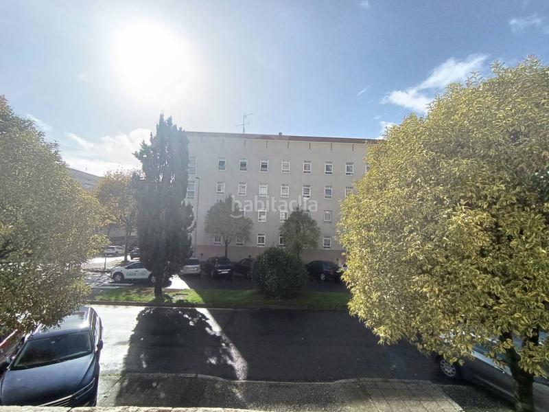 Foto 558c5954-03e3-48b4-a8f0-bdf3f54aeac2. Location appartement avec chauffage parking dans Concheiros - Fontiñas Santiago de Compostela