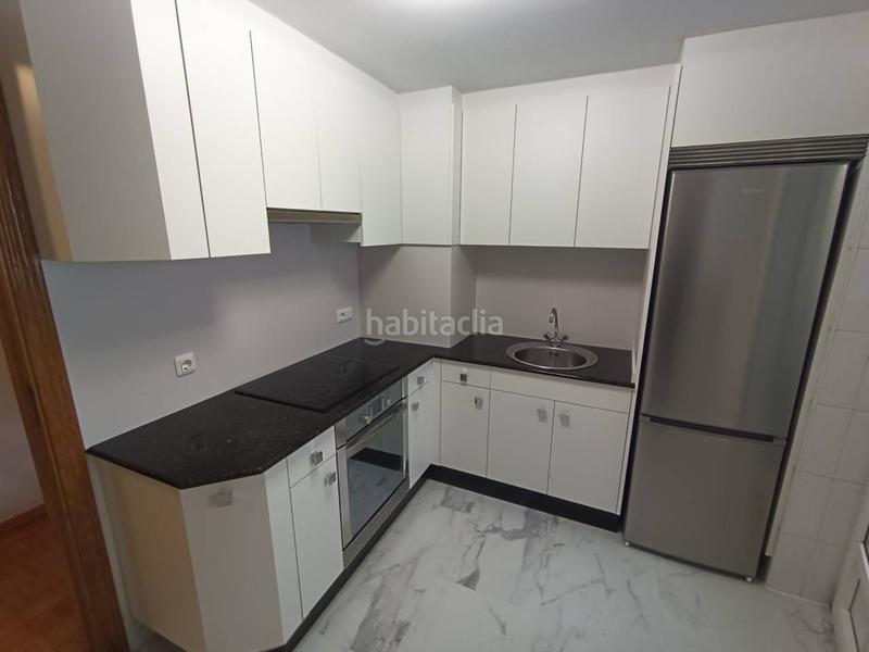 Foto be542c1c-4efc-4606-be35-c3129cd11078. Location appartement avec chauffage parking dans Concheiros - Fontiñas Santiago de Compostela