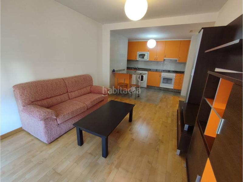 Foto f8dedf2b-d524-45ea-b650-5475949990c0. Pis amb calefacció aparcament a O Milladoiro Ames