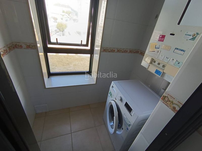 Foto 364e7645-9336-4c11-a398-fb28da0cb382. Lloguer pis amb calefacció aparcament a O Milladoiro Ames