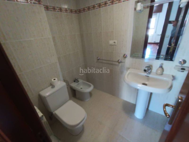 Foto 9a19b0ce-3190-4bb0-a5a5-802b6b3ead2c. Lloguer pis amb calefacció aparcament a O Milladoiro Ames