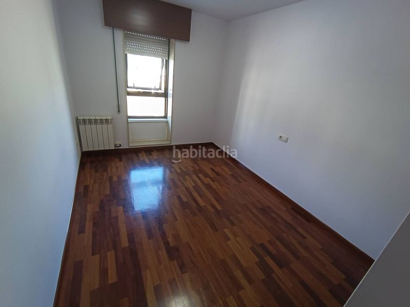 Foto c11ec78c-ba0e-410a-a68f-cc0ea18042bb. Lloguer pis amb calefacció aparcament a O Milladoiro Ames