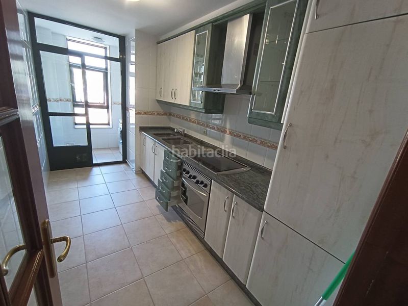 Foto c260a918-e265-42e3-aa7a-13251555195d. Lloguer pis amb calefacció aparcament a O Milladoiro Ames