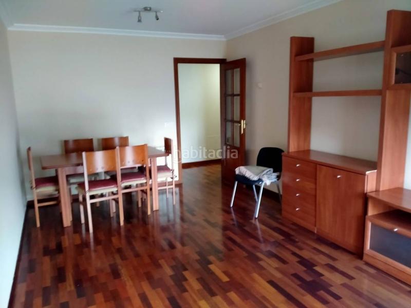 Foto 07674531-6033-4d2e-aa16-d34e111fa0bd. Rent flat with heating parking in O Milladoiro Ames