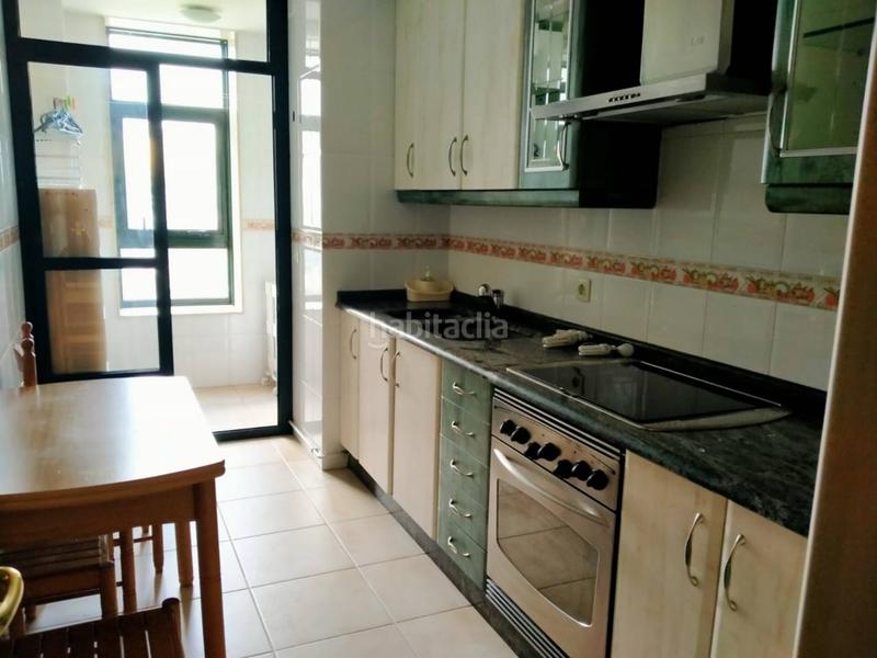 Foto 5d4ce157-e488-46c8-b33e-786a888ffe31. Rent flat with heating parking in O Milladoiro Ames