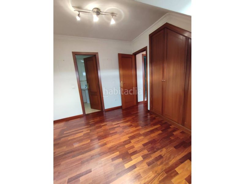 Foto 329137ea-231c-4a60-b765-76193b3b27ac. Pis amb aparcament a O Milladoiro Ames