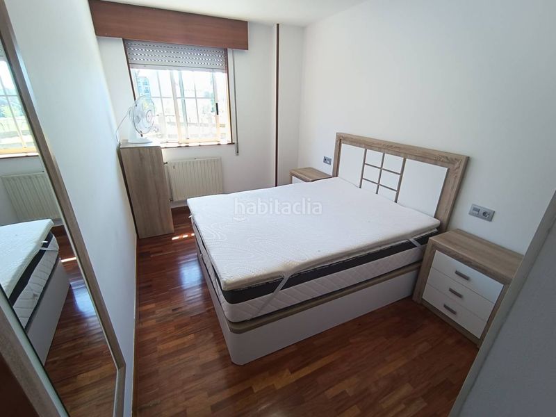 Foto 09e913a2-ce41-49fc-b932-74578d237bf0. Apartament amb calefacció a O Milladoiro Ames