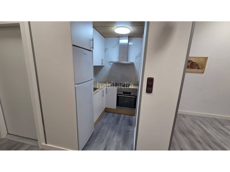 Foto 855d6bd9-49e1-4229-98ab-5d53caa9ae39. Flat with heating in O Milladoiro Ames