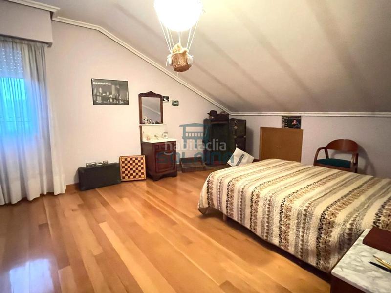 Foto 50fd2d40-d22c-416b-b35e-b22bd4fcc755. Chalet mit heizung parking in As Lagoas Ourense