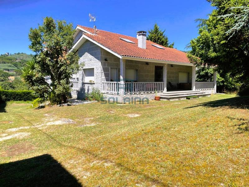 Foto c2e45d61-e32d-4cf3-b78e-1ffc50ea3504. Chalet mit heizung parking in As Lagoas Ourense