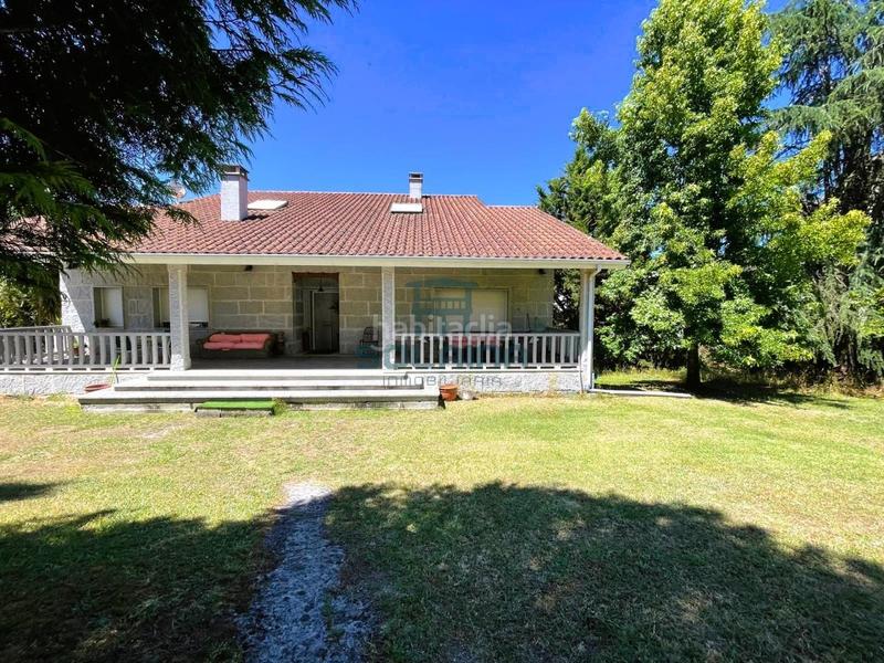 Foto bce94394-927d-474c-883d-9512c2e0dc9a. Chalet with heating parking in As Lagoas Ourense