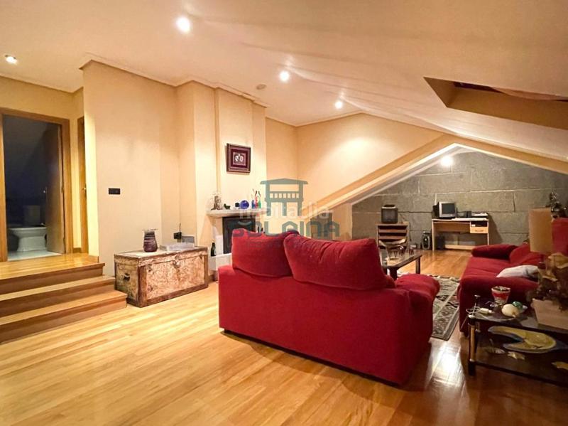 Foto 63f73dae-b131-49b8-ac77-a6ab193ef27a. Chalet con riscaldamento parcheggio in As Lagoas Ourense