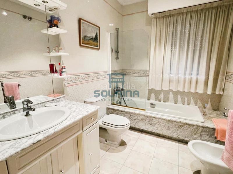 Foto fb2c1717-2593-45a9-972e-bca0dbdc1c03. Chalet con riscaldamento parcheggio in As Lagoas Ourense