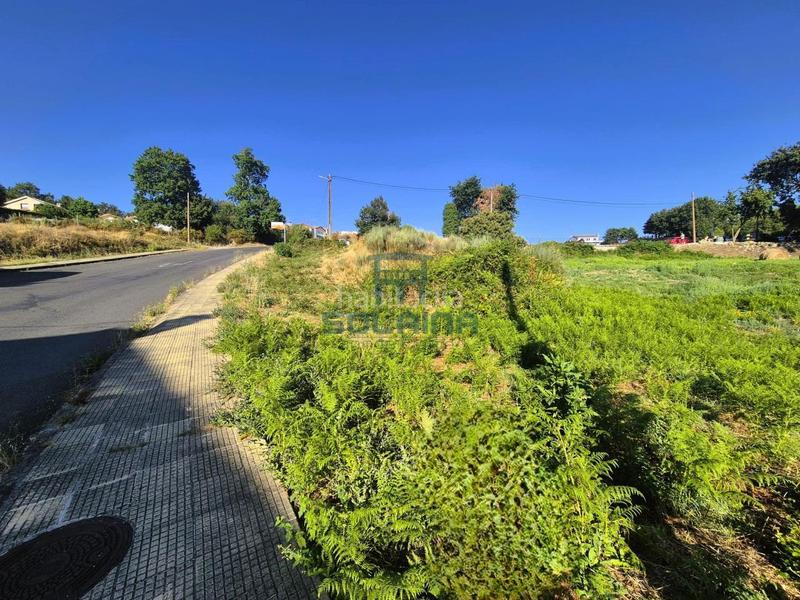 Foto 768cd851-4077-4e89-b5ab-d717ac93cd37. Terreno residencial en Peroxa (A)