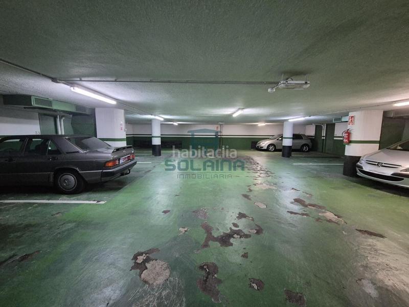 Foto 40607554-1f8a-4ba5-97f8-e5d9a83d9640. Car parking in Centro Ourense