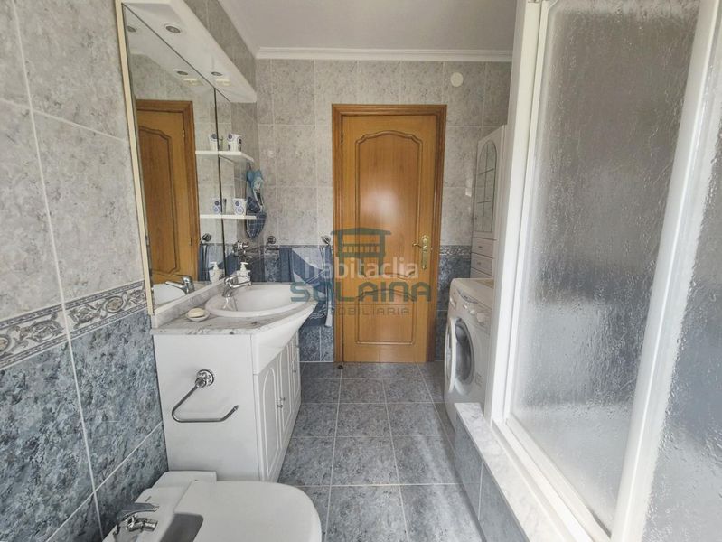 Foto 313f780c-9291-4c69-b3bc-e6d4e6d30832. Casa amb calefacció aparcament a Coles