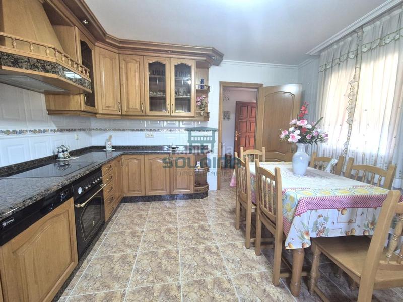 Foto 502dfa55-a0d0-4471-83a1-ae3b22bd2f82. Casa en Coles