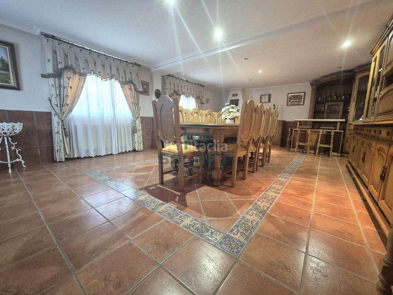 Foto 5d8bbb6d-a1cf-44c2-829b-66b90796fe41. Casa amb calefacció aparcament a Coles