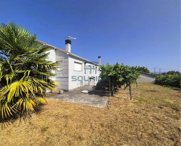 Foto ac94a839-486b-4a28-b7ba-8036a00c98a2. Casa amb calefacció aparcament a Coles