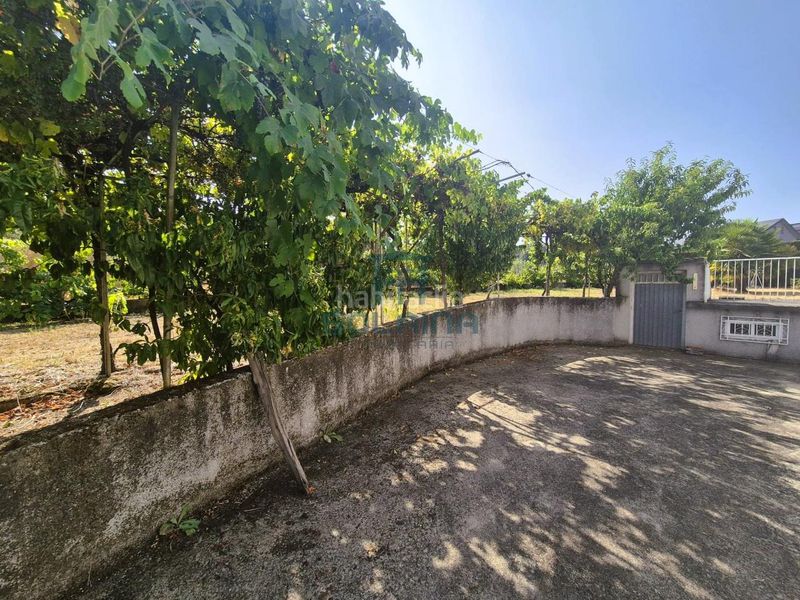 Foto ec6b8989-23ae-4975-aeda-e1e097711303. Casa amb calefacció aparcament a Coles