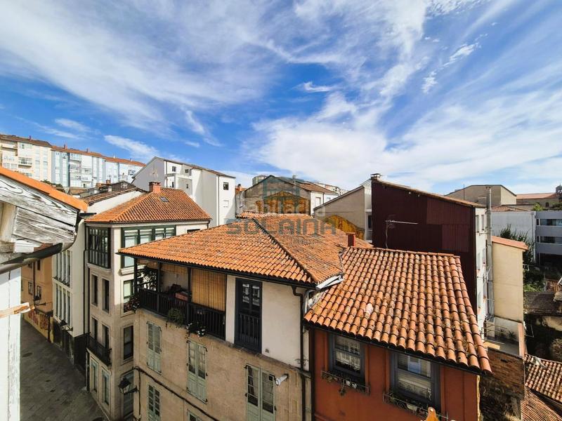 Foto d85544ef-7447-4e20-b20c-989c7b3996d8. Zweistöckige wohnung in Casco Viejo Ourense