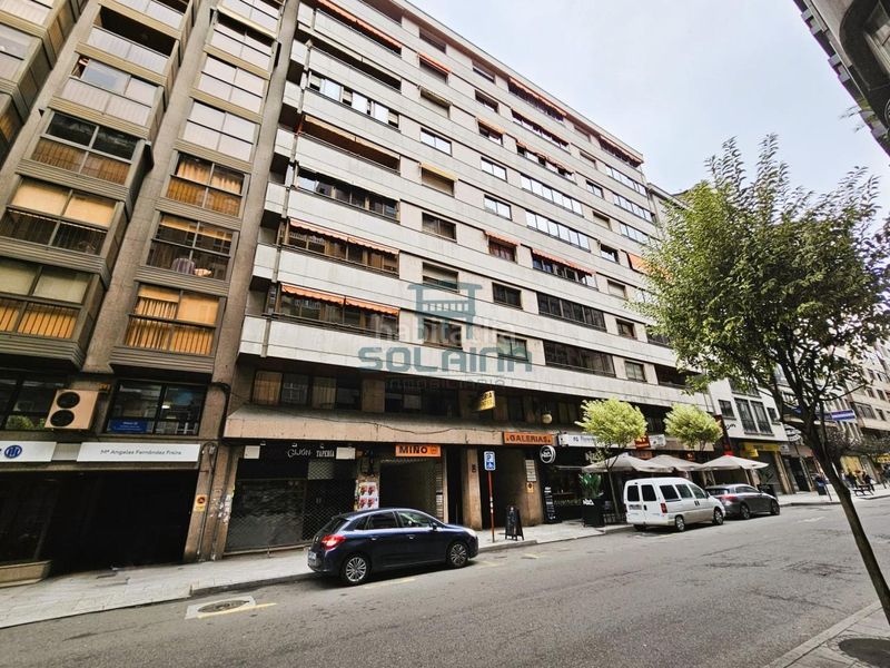 Foto c23315f7-0f8a-4323-a6d4-9a50482ba757. Pis amb calefacció aparcament a Centro Ourense