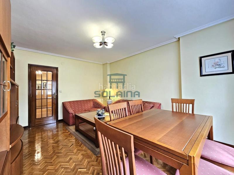 Foto 770a5f11-9c4e-4db8-8f4b-52b6aff50bf4. Piso en Centro Ourense