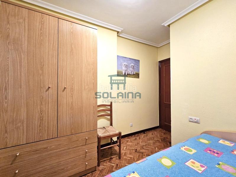 Foto da6dd9cf-03fc-4796-bafb-5bcc99110972. Piso en Centro Ourense