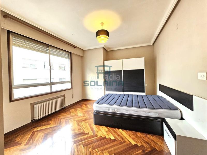 Foto 18352ae0-9de4-439d-b2c6-22e2677ad1d1. Appartement avec chauffage parking dans Centro Ourense