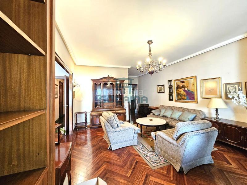 Foto 485e7236-2d82-490e-8968-91aec6f0bead. Appartement avec chauffage parking dans Centro Ourense