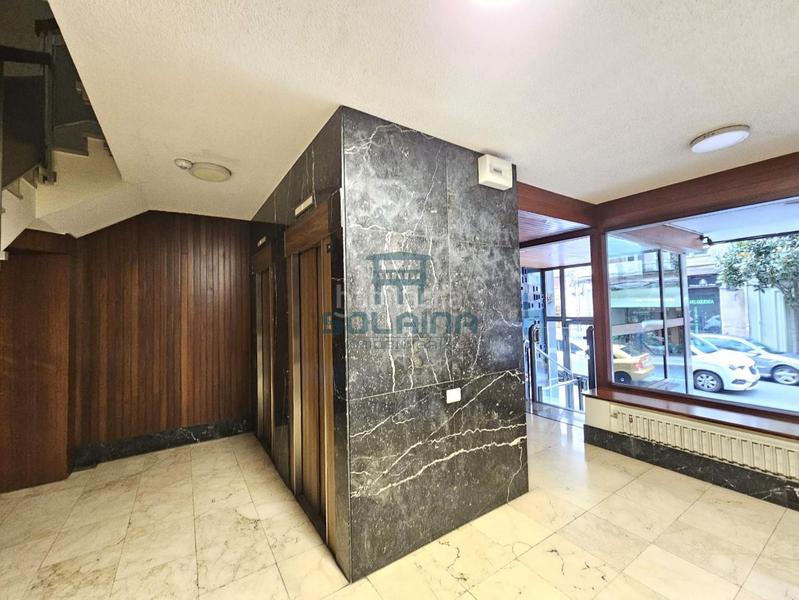 Foto a4995435-b2be-47bb-9ada-16ffb8f9e9c3. Appartement avec chauffage parking dans Centro Ourense
