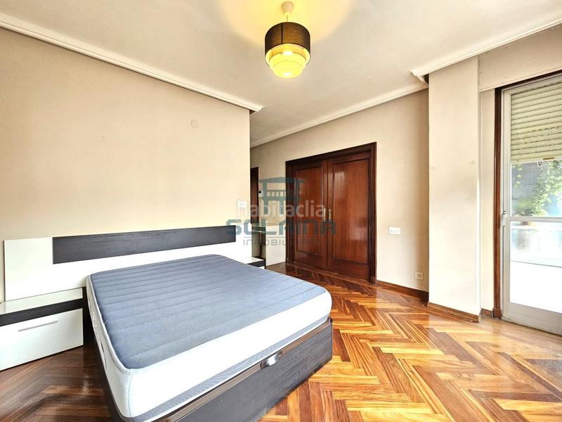 Foto cf9022e9-e0d4-4787-af8f-6bd1b1abecb9. Appartement avec chauffage parking dans Centro Ourense