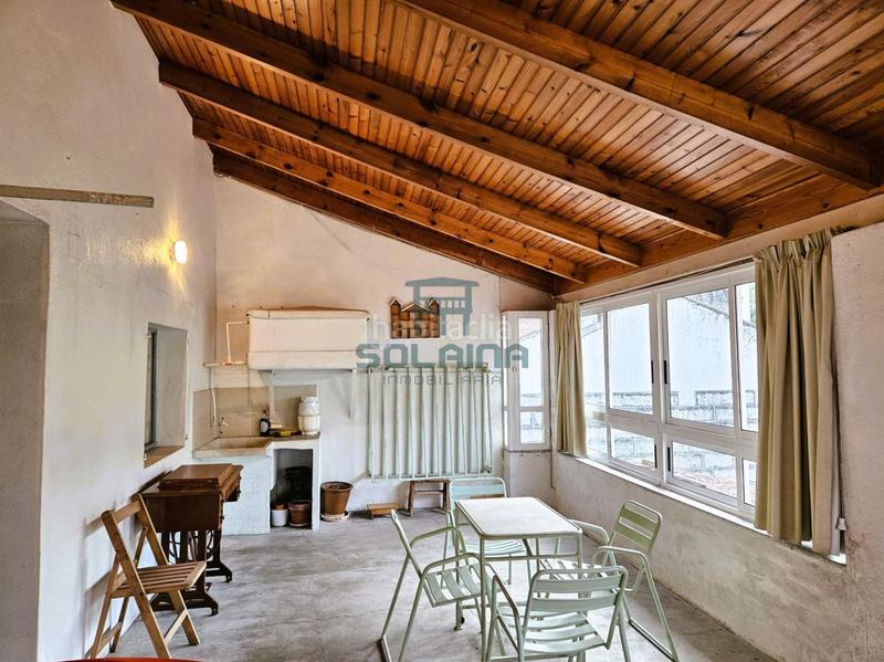 Foto 78c5db5f-5f85-42e9-8585-ac2aaee7e0ab. Casa con riscaldamento parcheggio in Ribadavia