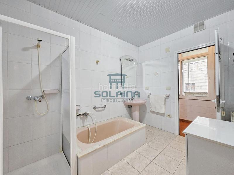 Foto 791a0ef3-aa20-4e01-8303-e3063d5003c2. Casa con riscaldamento parcheggio in Ribadavia