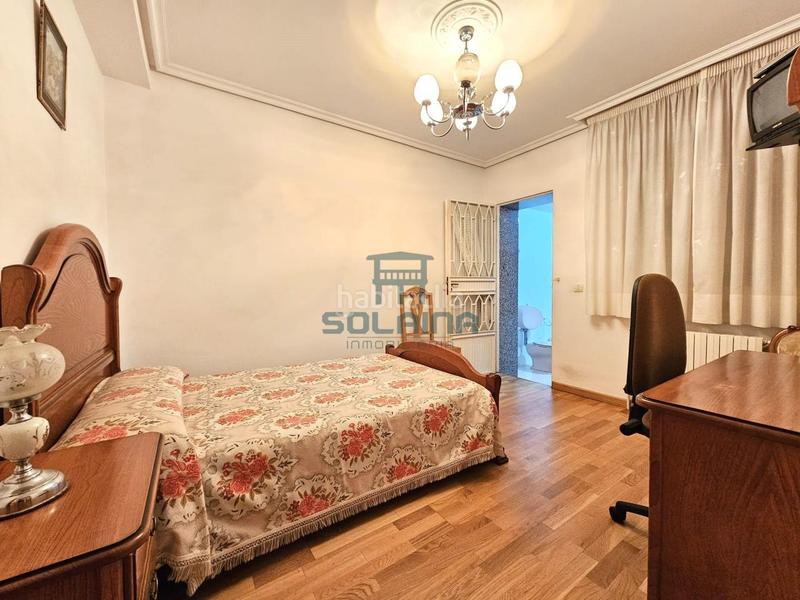 Foto 89af27cc-0a9e-4ad8-af47-7a1e00043c8e. Casa con riscaldamento parcheggio in Ribadavia