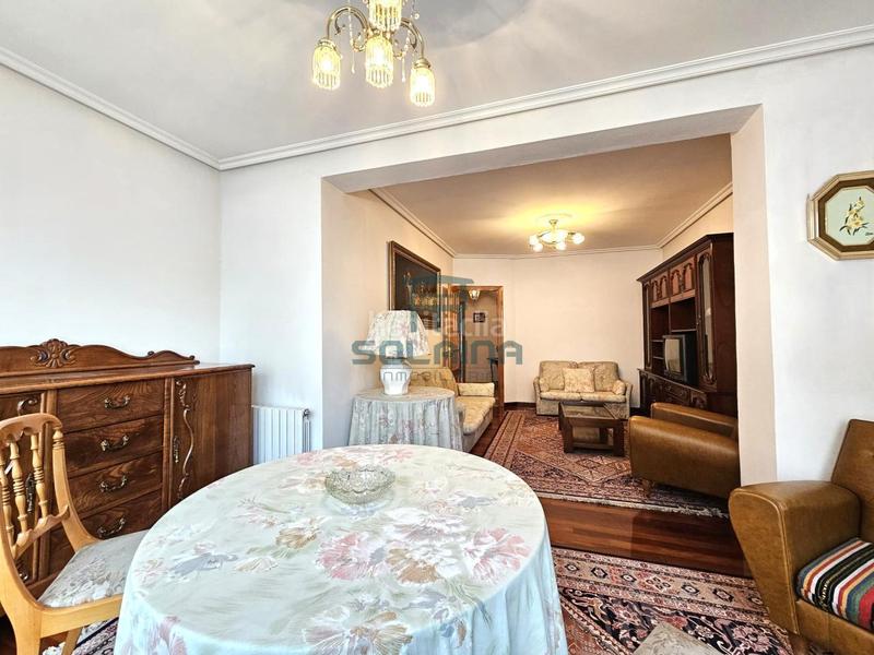 Foto 8f804845-10e1-4656-8bc8-510e81ee2720. Casa con riscaldamento parcheggio in Ribadavia