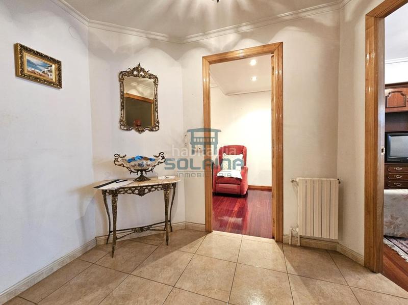 Foto c293beb6-eff2-4d2b-b6a1-d47d92a1faa9. Casa con riscaldamento parcheggio in Ribadavia