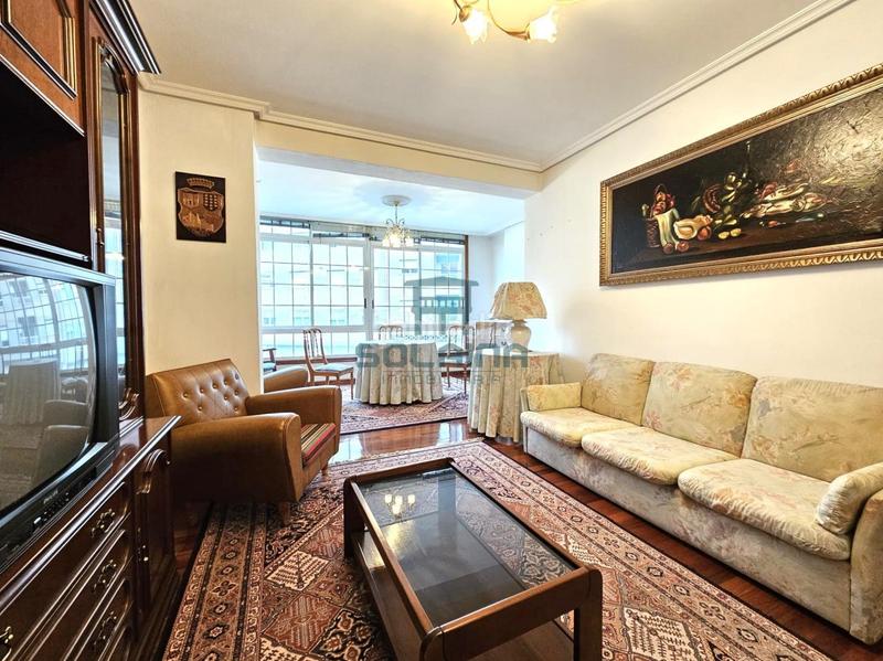 Foto fb47e68a-a083-42b1-a8f5-84ee266858ed. Casa con riscaldamento parcheggio in Ribadavia