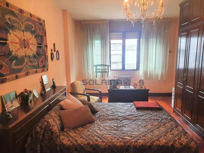 Foto 1a9a0f40-5723-4bbd-879c-d23d7aa5f689. Appartamento con riscaldamento parcheggio in Centro Ourense